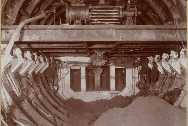 Photograph of subway tunnel construction from November 15, 1903